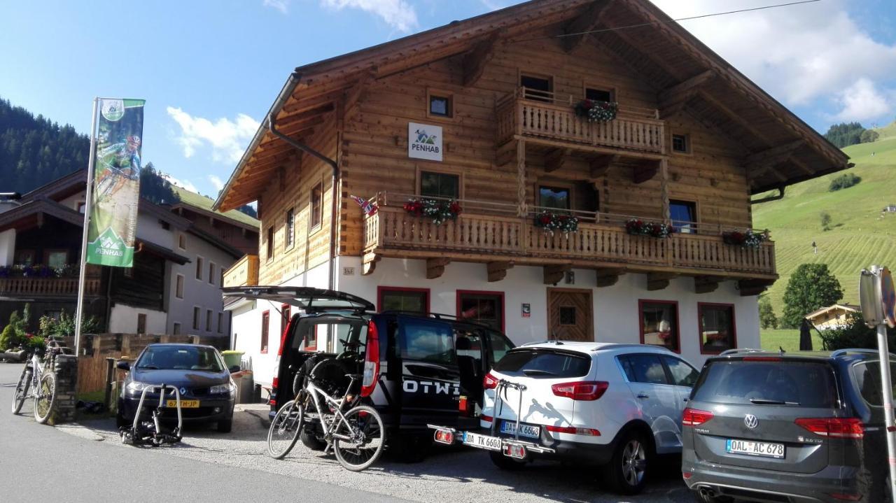 Sportpension Penhab Saalbach-Hinterglemm Eksteriør bilde